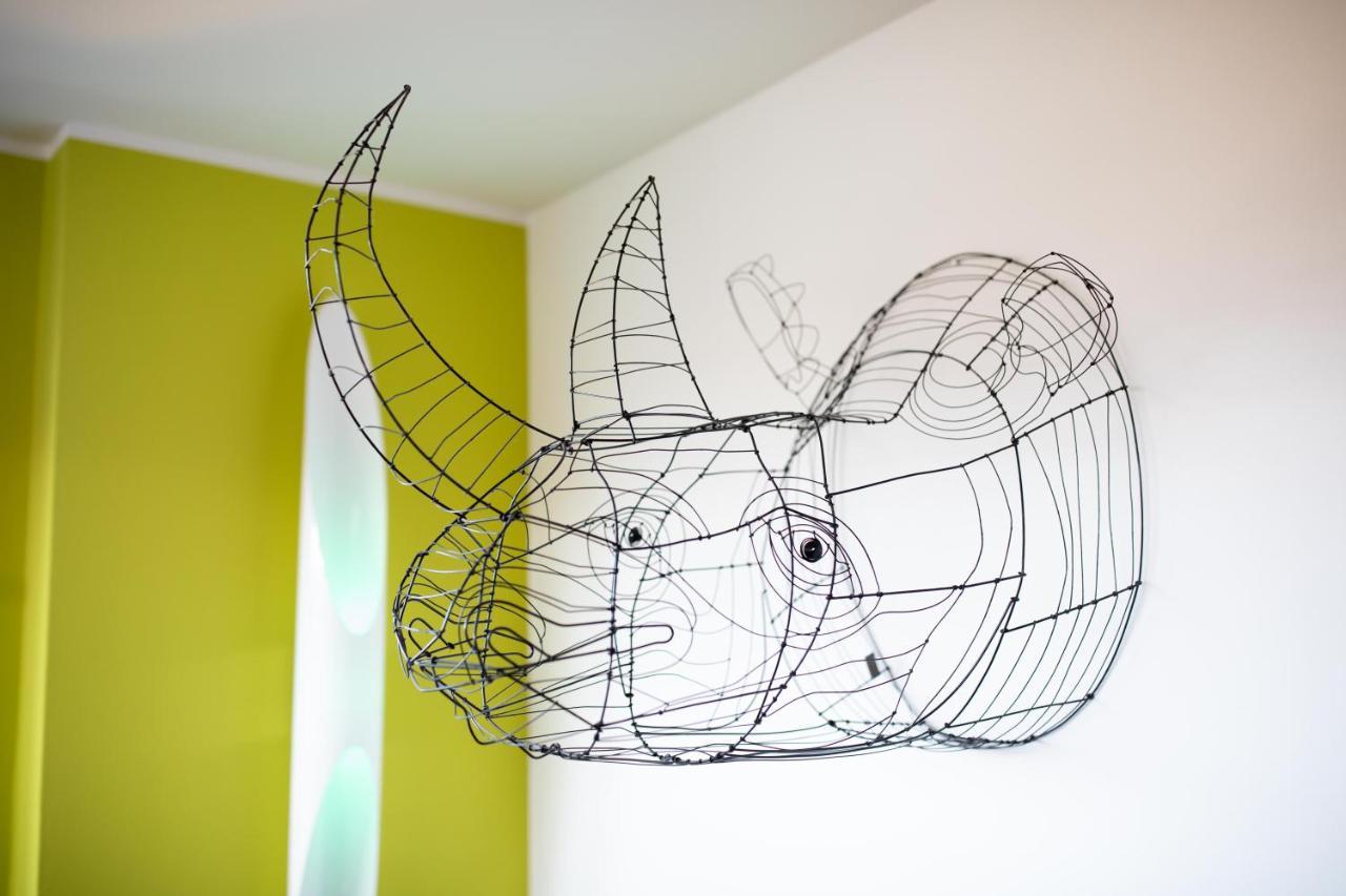 Sound Of Colors - Art Design Apartment Desenzano del Garda Exterior foto